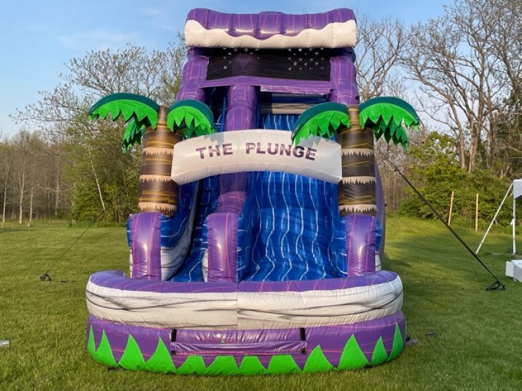 18' Purple Plunge Water Slide